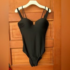 Athleta Aqua Luxe Black Swimsuit One-piece size M/L Gold Fastner